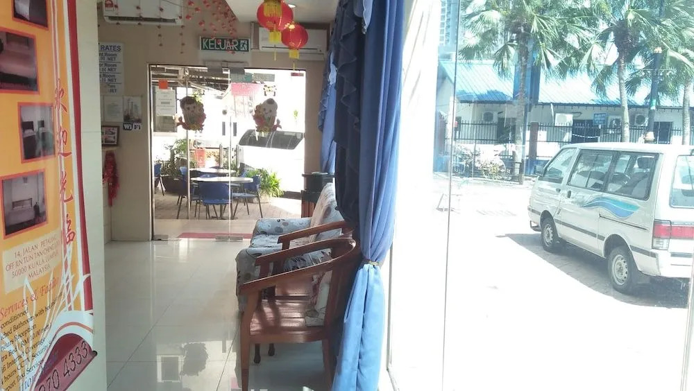 Dragon Inn Premium Hotel ( J.B) Sdn Bhd