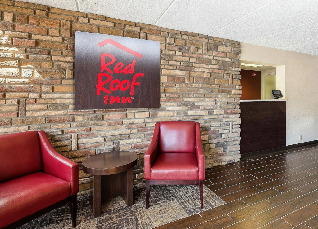 Red Roof Inn Cortland