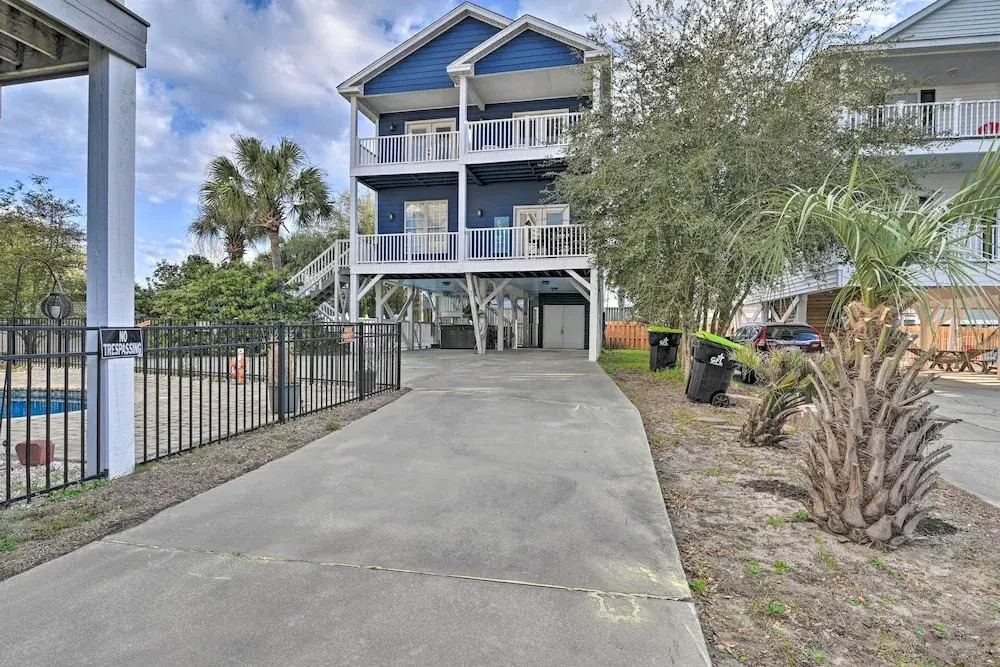 Large Home w/ Hot Tub & Pool: 500 ft to the Beach