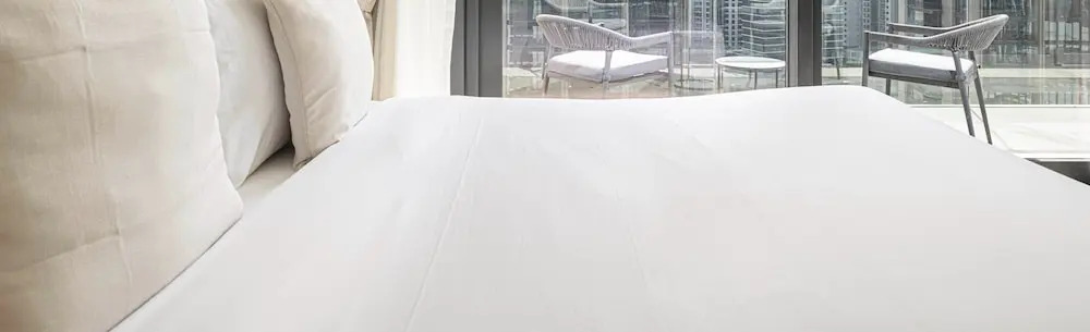 HomesGetaway - 1BR in ACT One Downtown