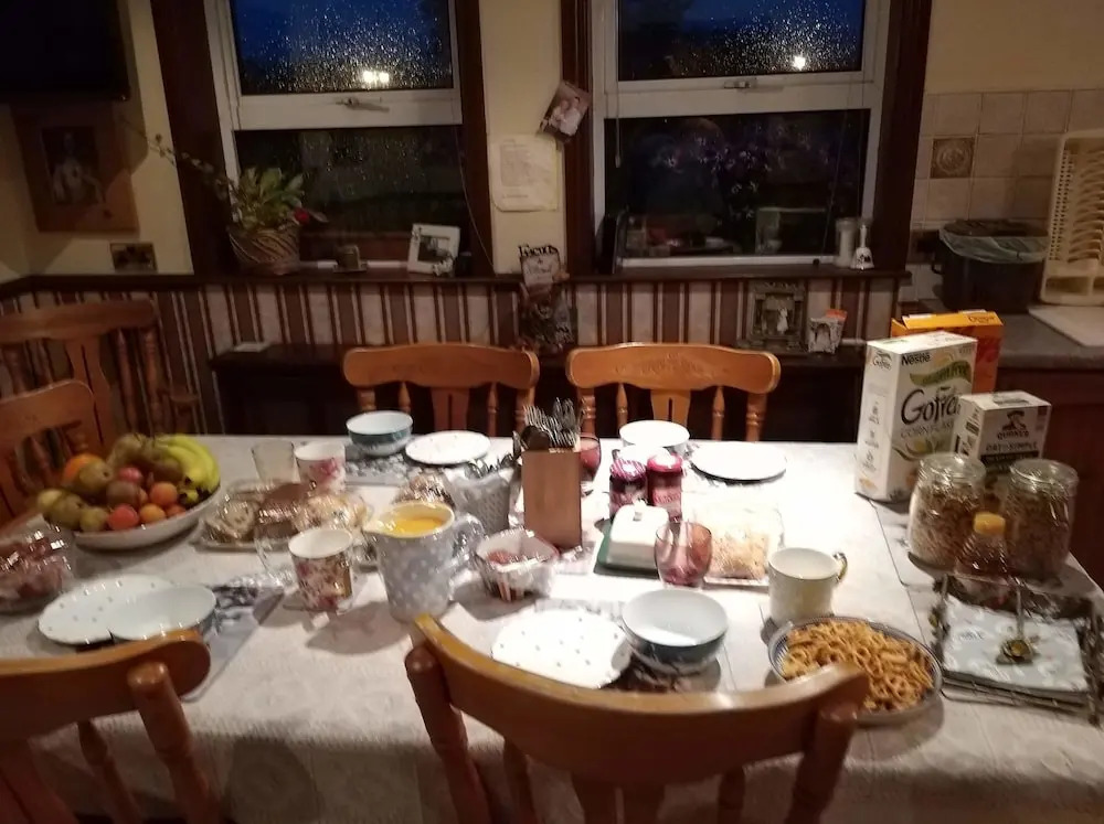Antrim Heights B&B Panoramic Views & Free Parking