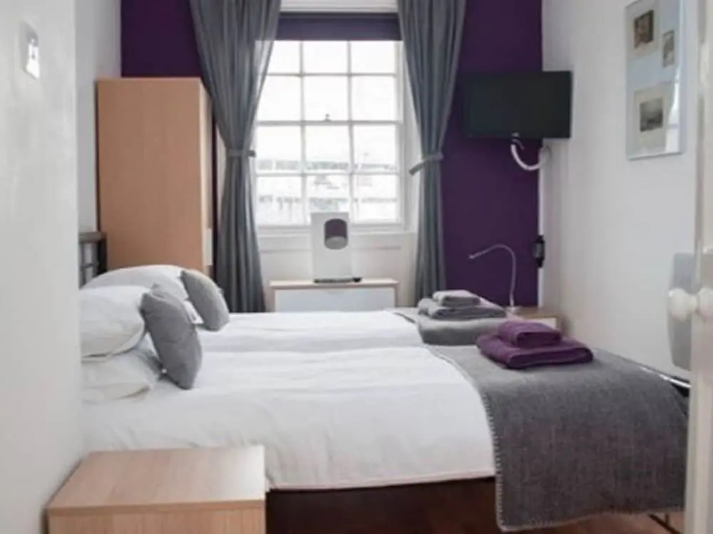Lovely Holiday Home in Gloucester Near Waterways Museum