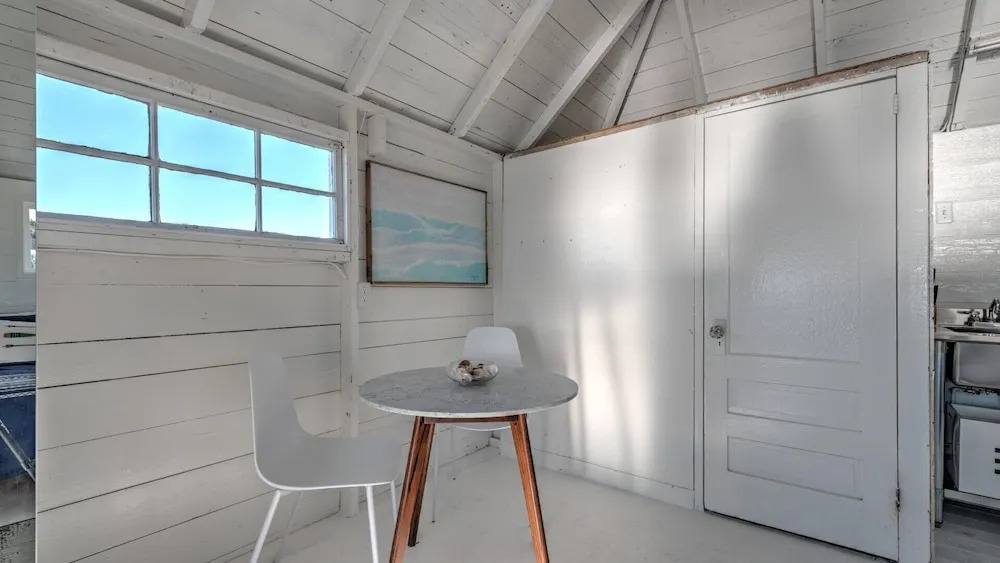 Bungalow 4 - 1br, Waterfront