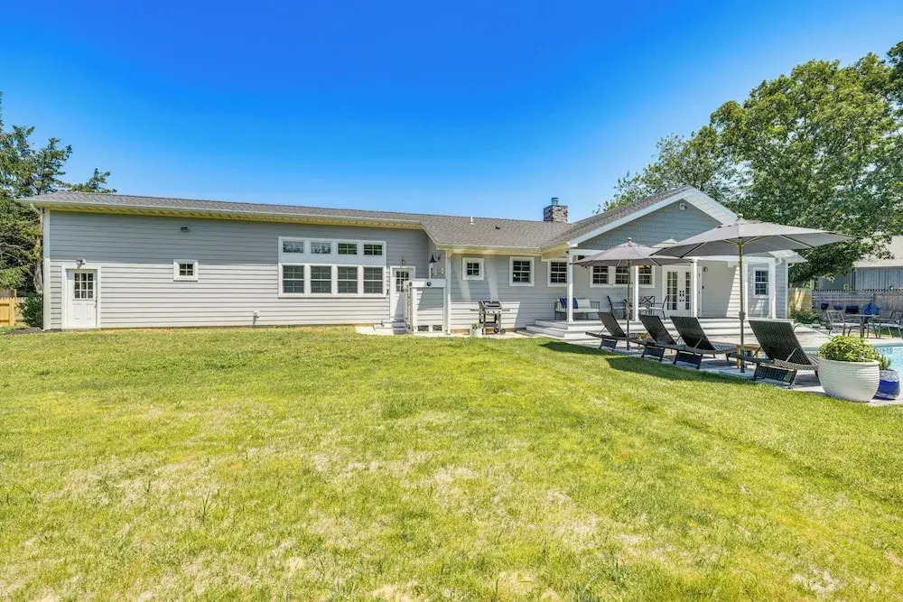 Distinctive Hamptons Home w/ Pool Near Bay, Ocean