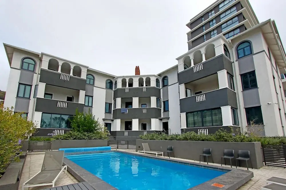 Warwick Mansions 11