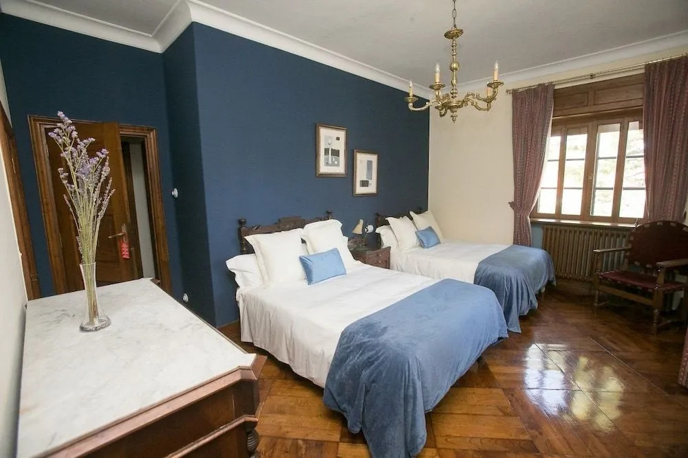 Casa Lois