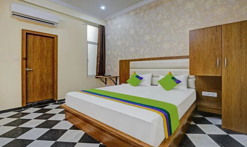 Hotel Vishvam Residency Udaipur