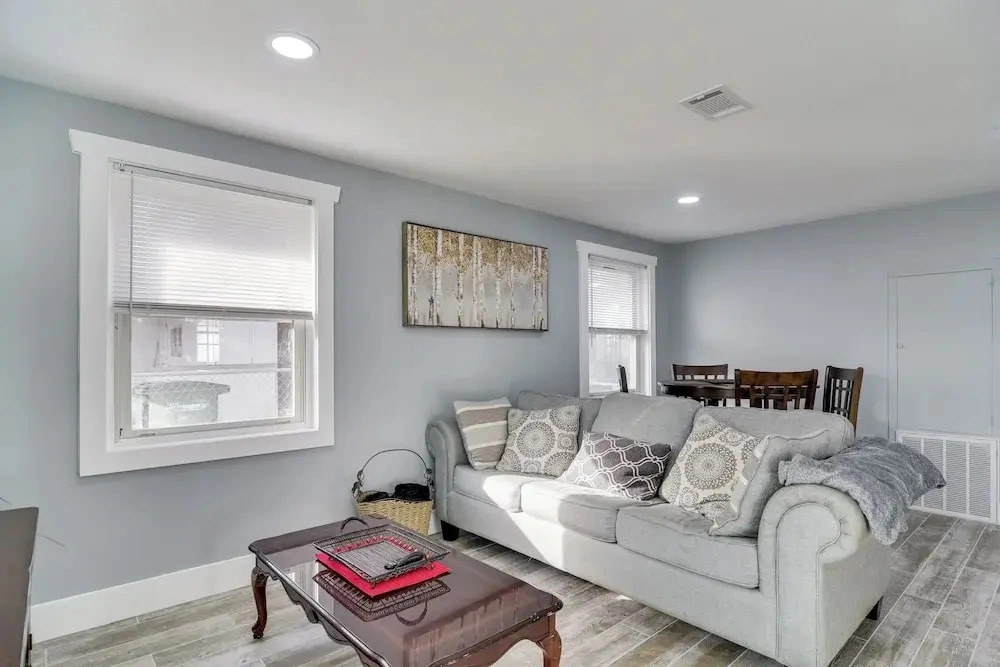 Walk to Restaurants: Home w/ Yard in Safety Harbor