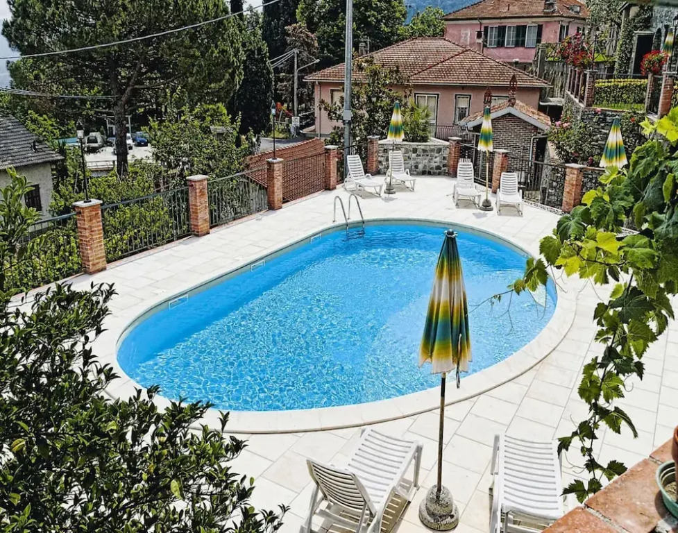 Elegant Castellaro Apartment With Pool