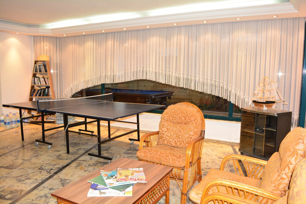 Cleo Hotel