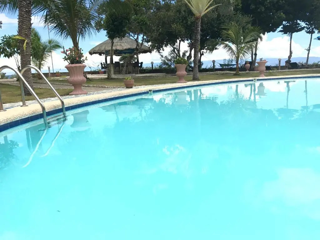 Cabilao Sunset Dive & Beach Resort