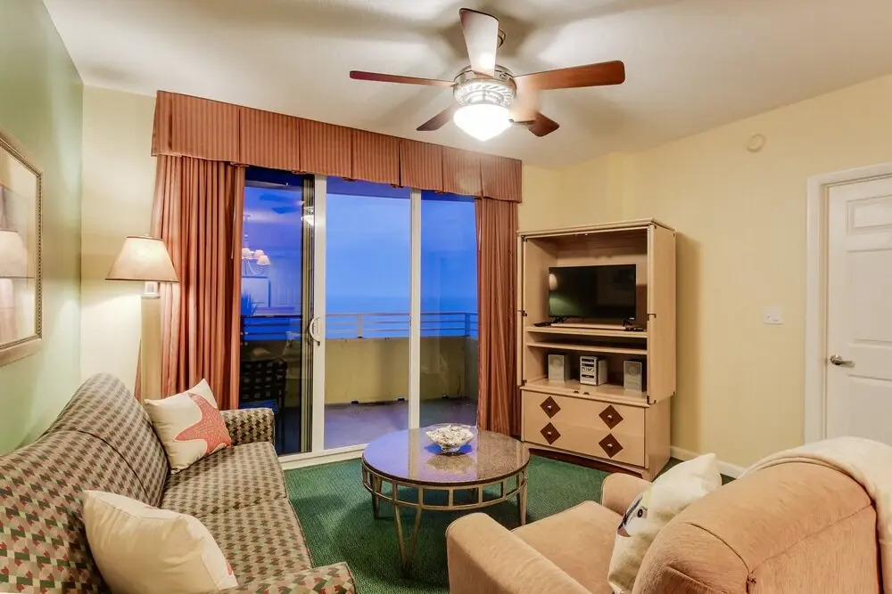 Ocean Walk 2424a