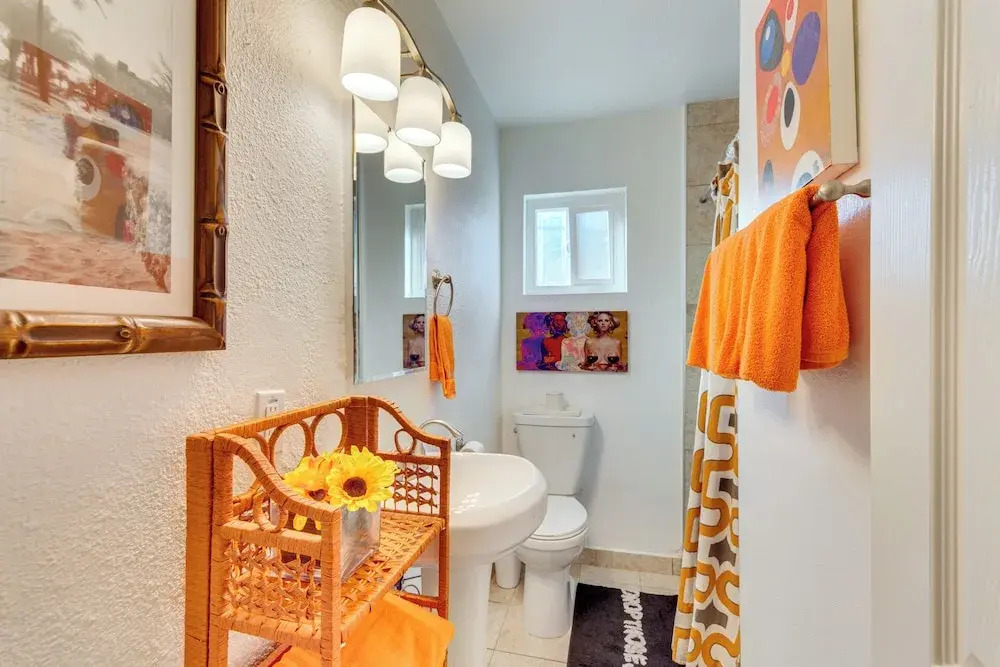 2 Mi to Dtwn: Vintage-inspired Gem in Palm Springs