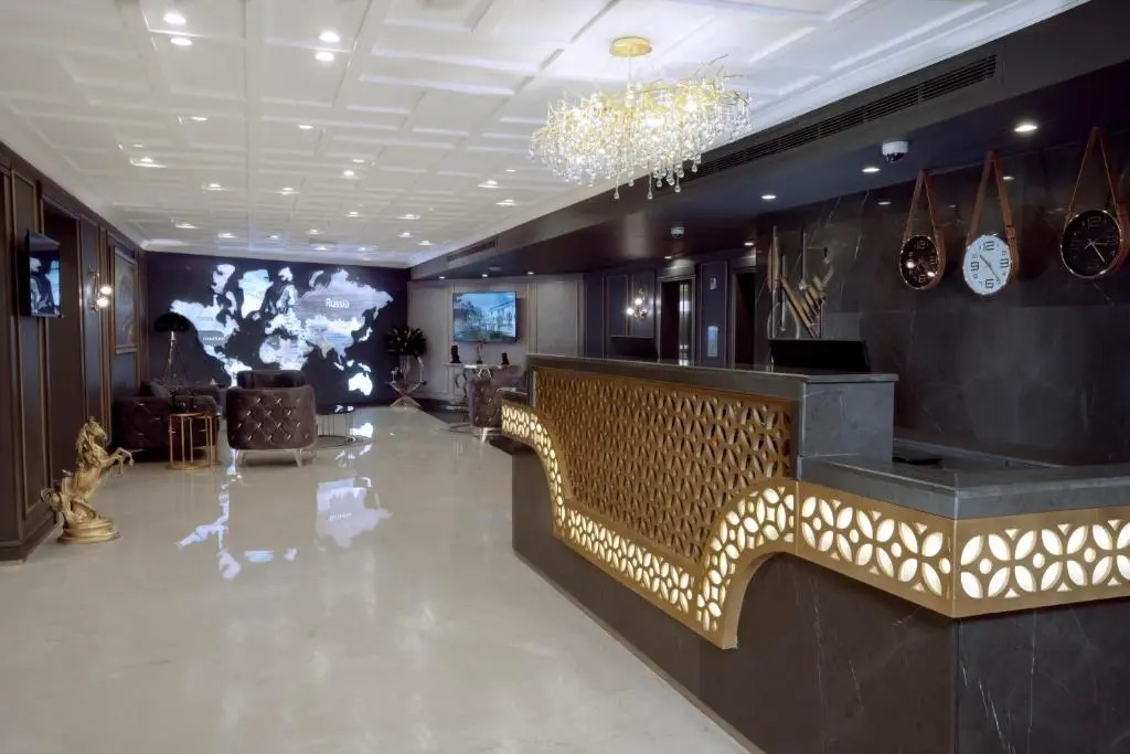 Nishan Hotel