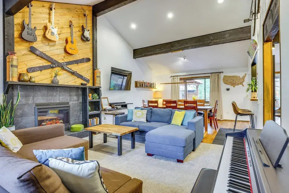 Private Hot Tub: Mtn-view Ski House in Frisco