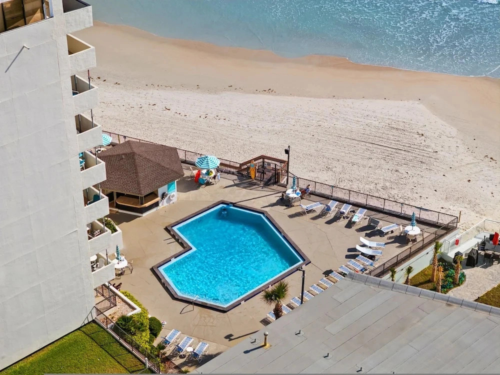 Ocean View 2BR Condo Daytona Shores FL Sleeps 4