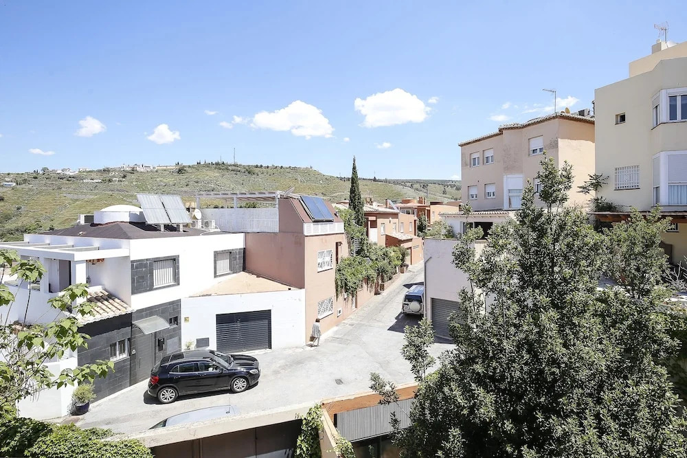 Serrallo Hills