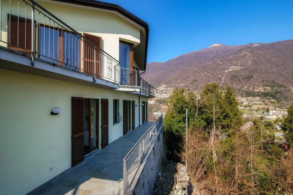 Argegno Wonderful View - by MyHomeInComo