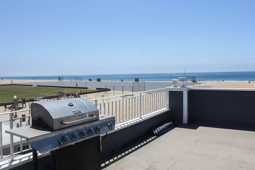 1404 W Ocean Front C 68167 by RedAwning