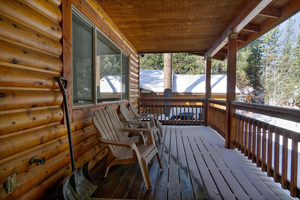 1641 - Timber Wolf Den by RedAwning