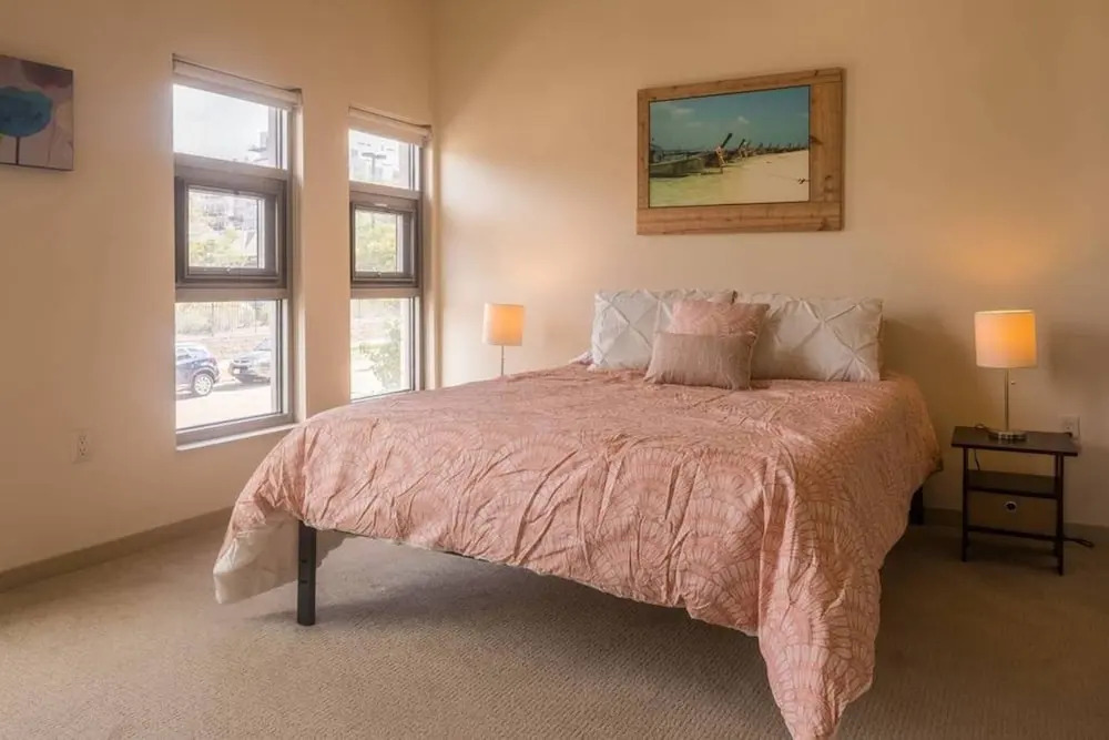 Spectacular 2 Bedroom Apartment