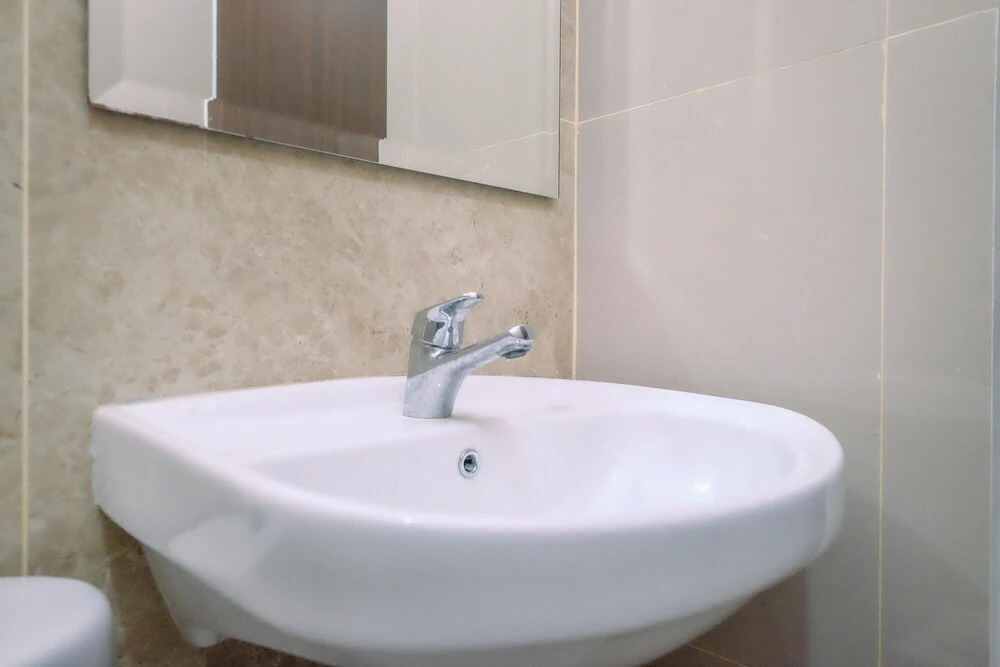 Fully Furnished And Cozy 2Br At Transpark Cibubur Apartment