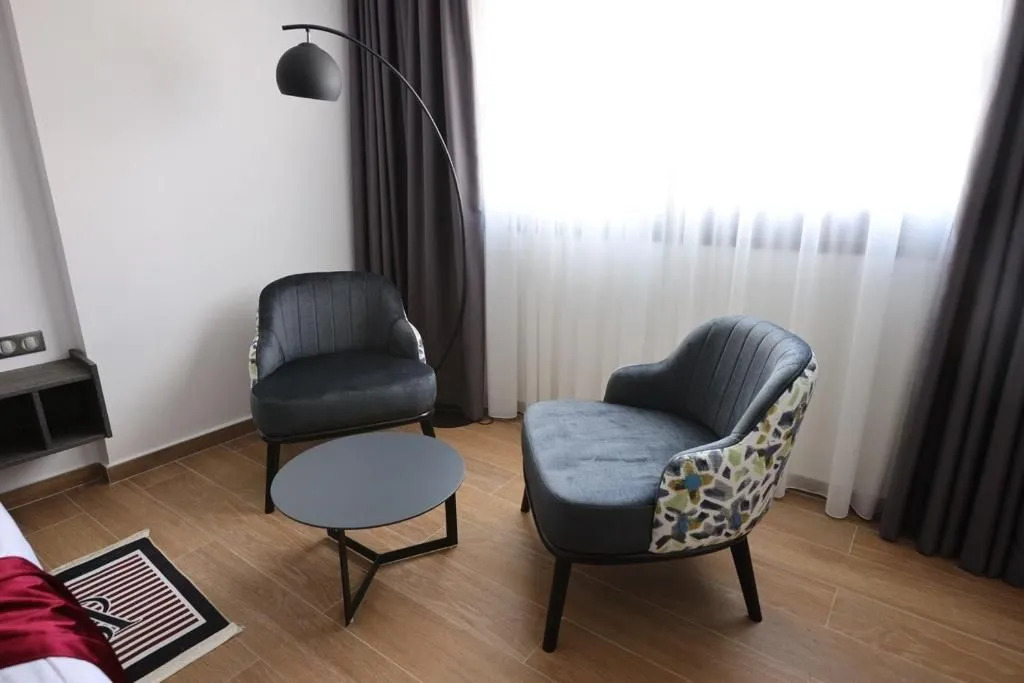 Coast Hotel