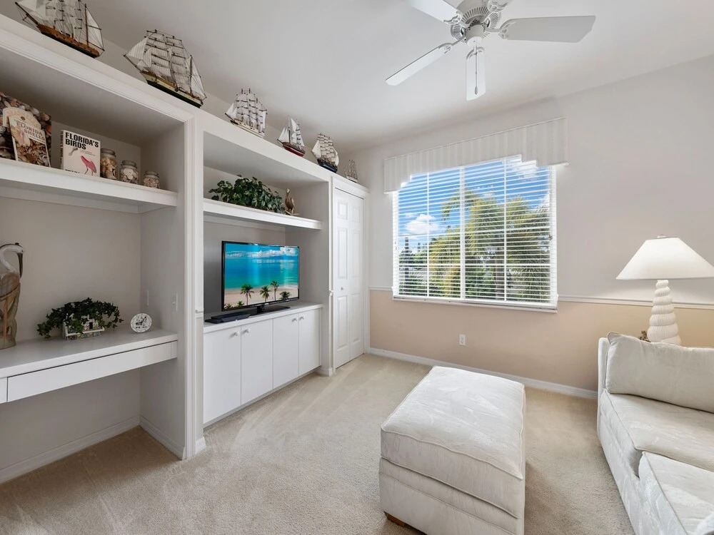 Glen Manor 14-202 by Vtrips