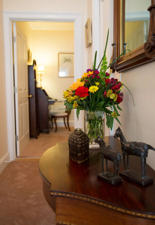 Almondy Inn Bed & Breakfast