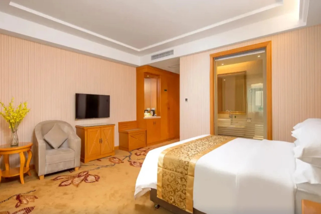 Vienna Hotel (Guangzhou Zengcheng Wanda Plaza Metro Station Branch)