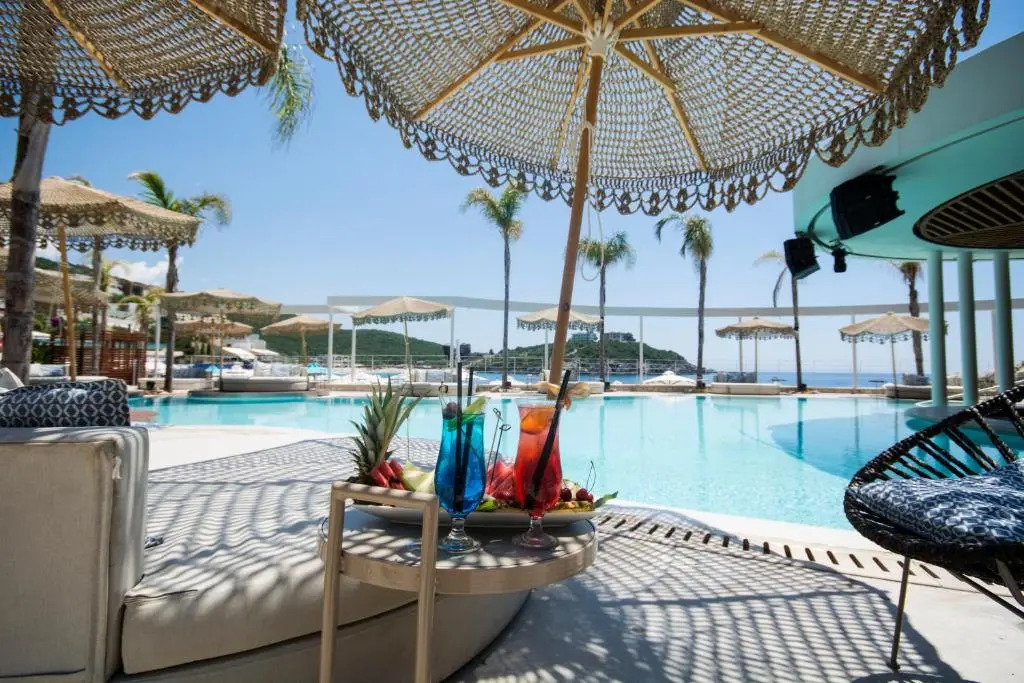 Folie Marine Beach Hotel & Club