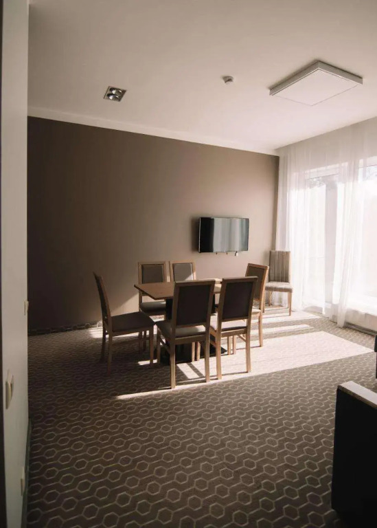 Merepargi ApartHotel & Cafe