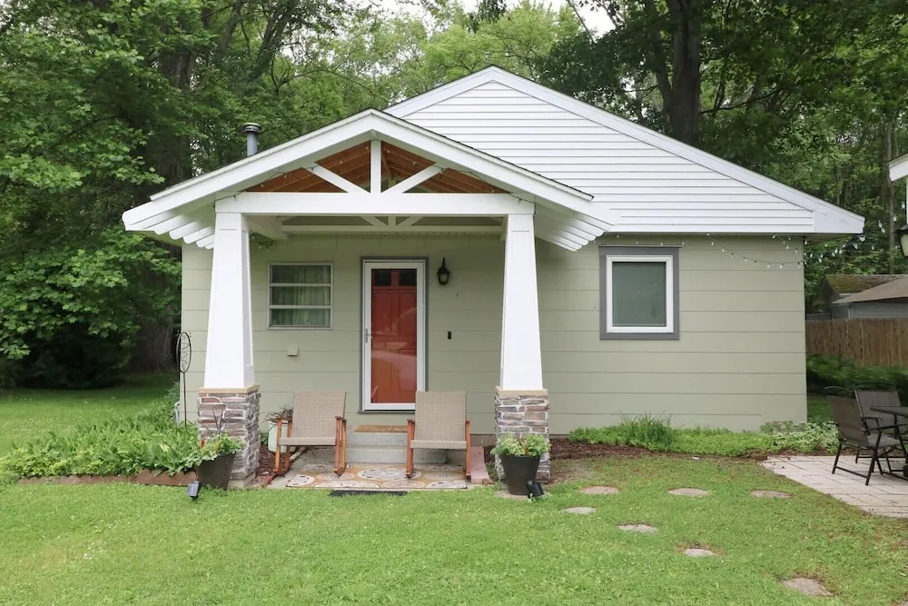 4358 W. Lake Road 3 Bedroom Home by RedAwning