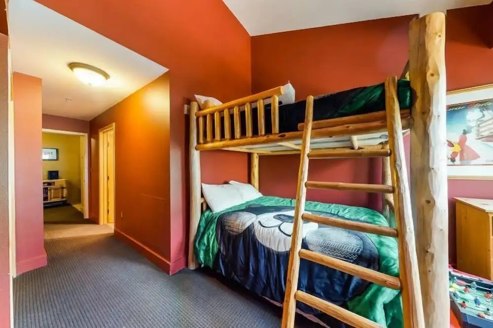 8166 Silver Mill