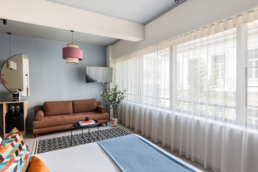 AIRIO Athens Luxury Suites