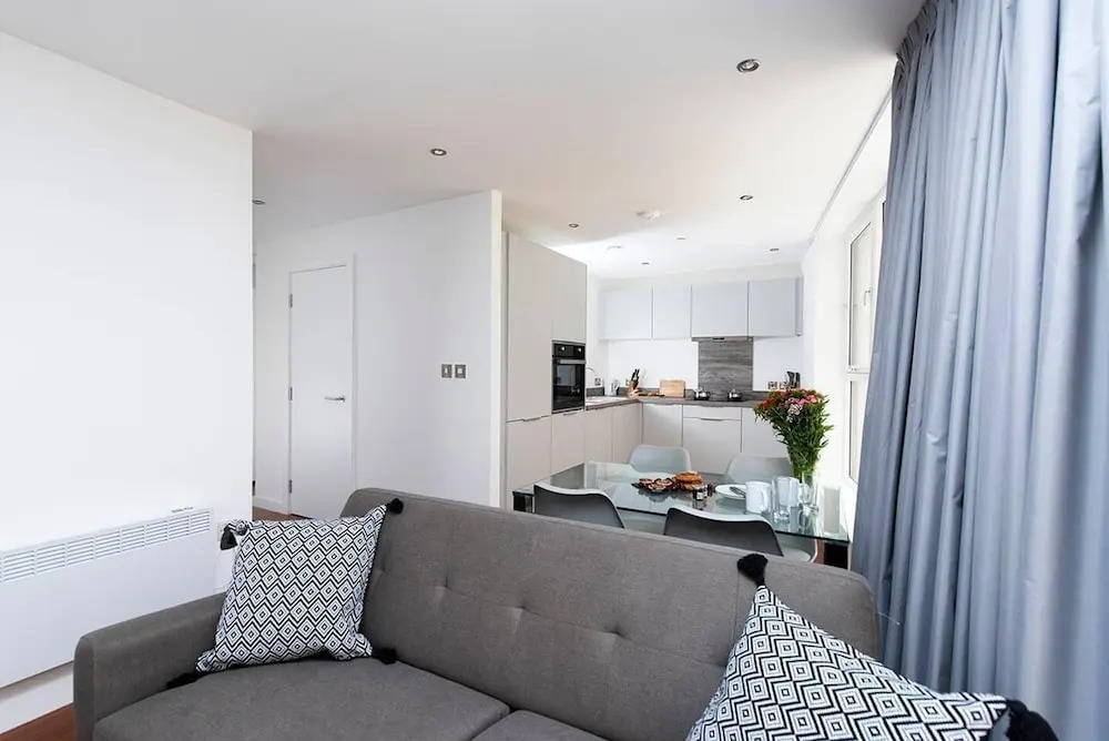 Stunning 2 Bedroom City Break Apartment