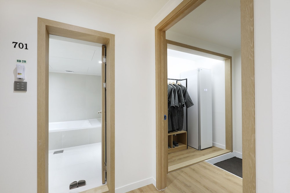 BrownDot Hotel Hongseong Naepo
