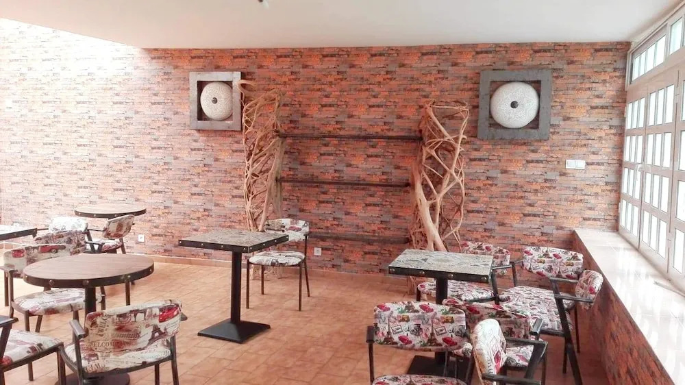 House With 3 Bedrooms in Lomé, With Pool Access, Enclosed Garden and W
