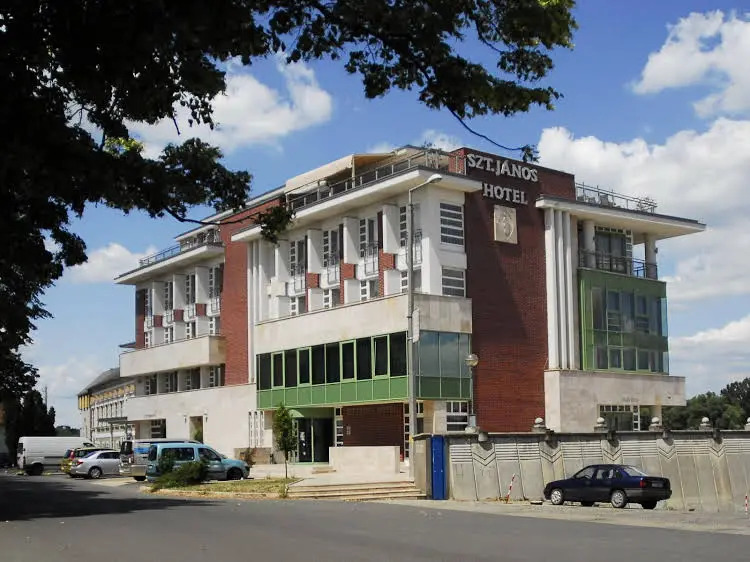 Szent János Hotel