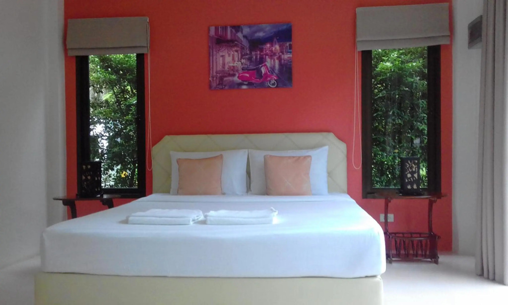 Phuket Sirinapha Resort