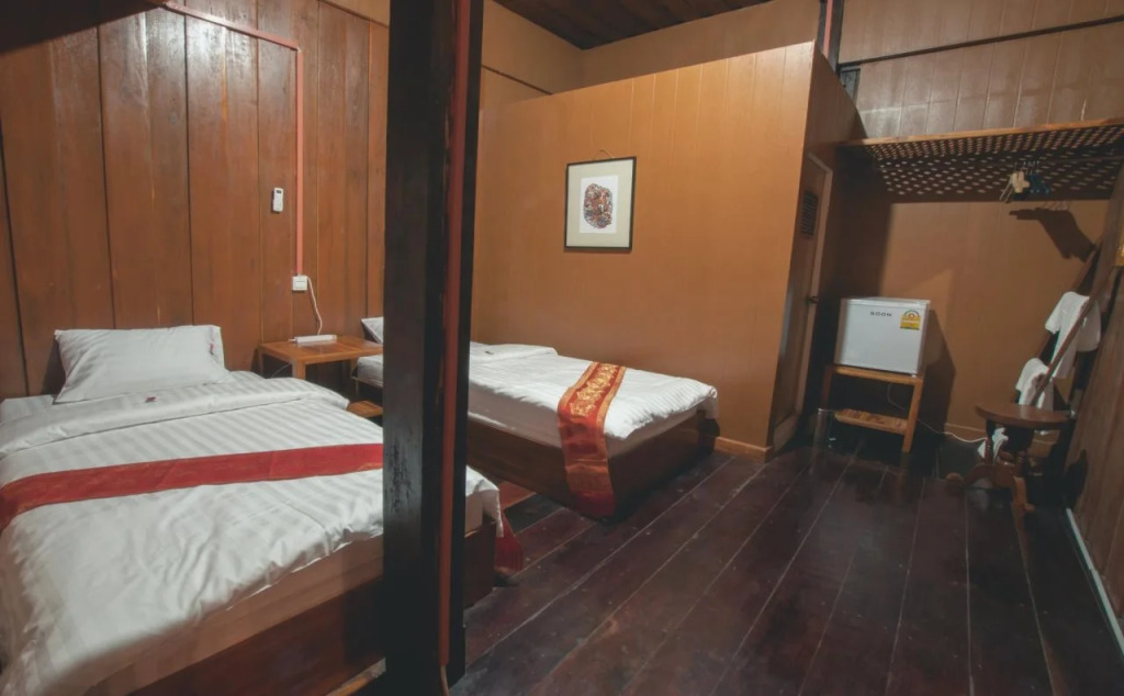 The history cafe & guesthouse