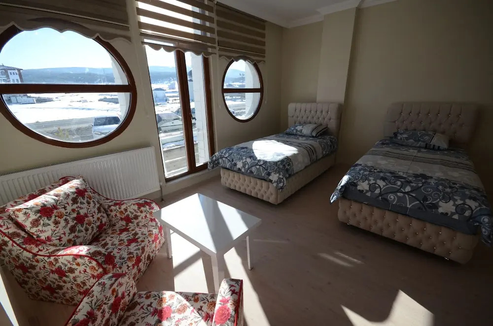 Royal Ozcelik Otel