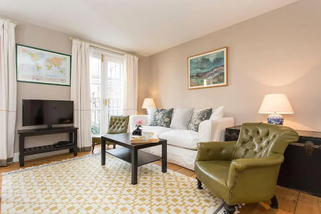 Stylish 2 Bed in Central London, sleeps 6