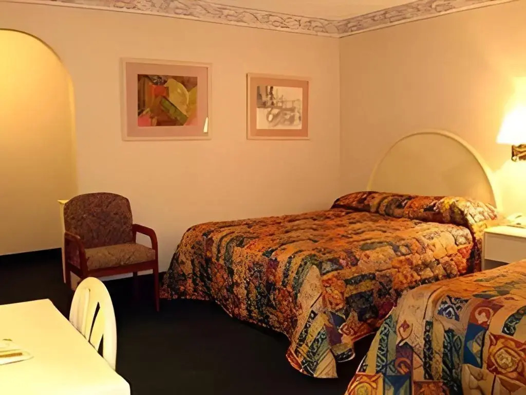 OHare Inn & Suites