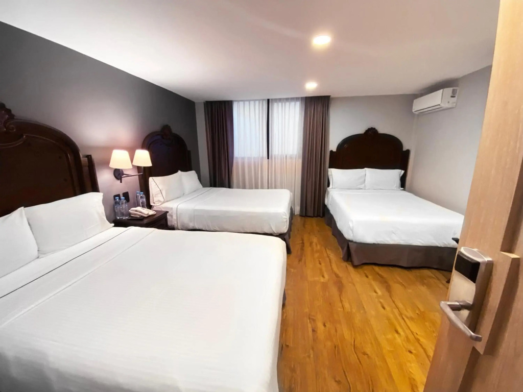 Hotel Canada Central