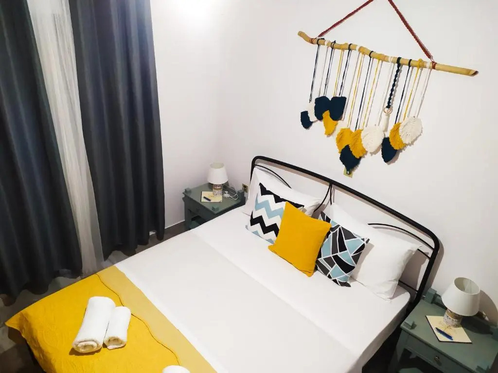 Apartment 94m2, center of Sitia, WiFi, 350m beach