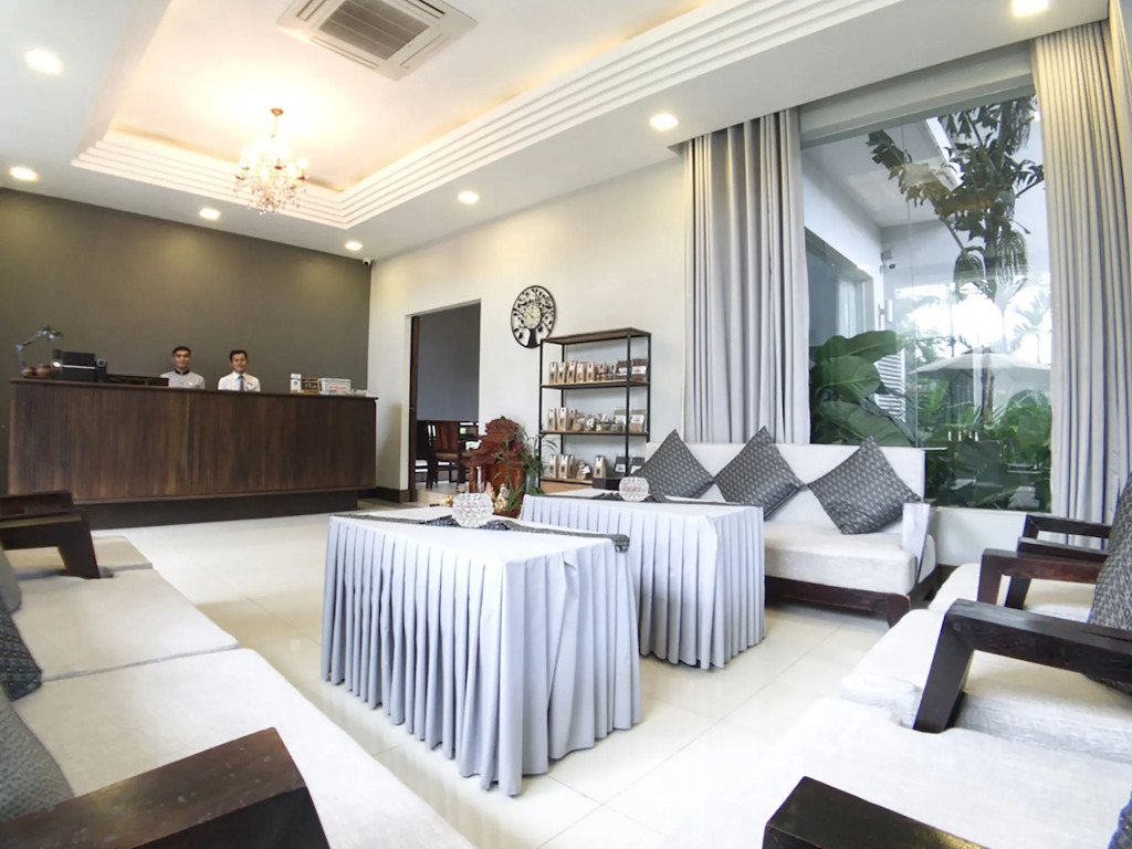 Hotel Five.S