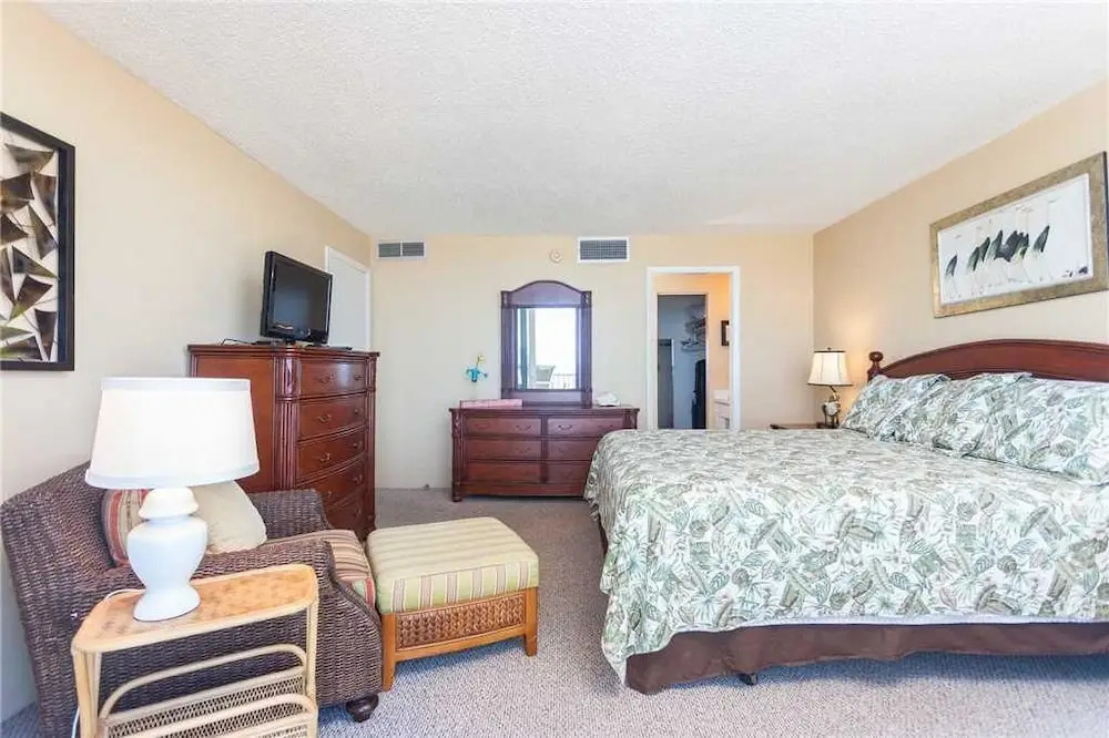 Shores Club 403 - Two Bedroom Condo