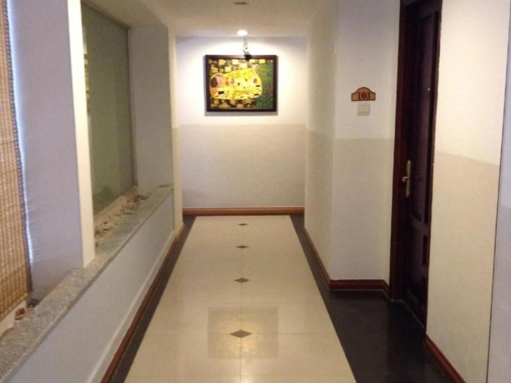 Golden Ant Hotel