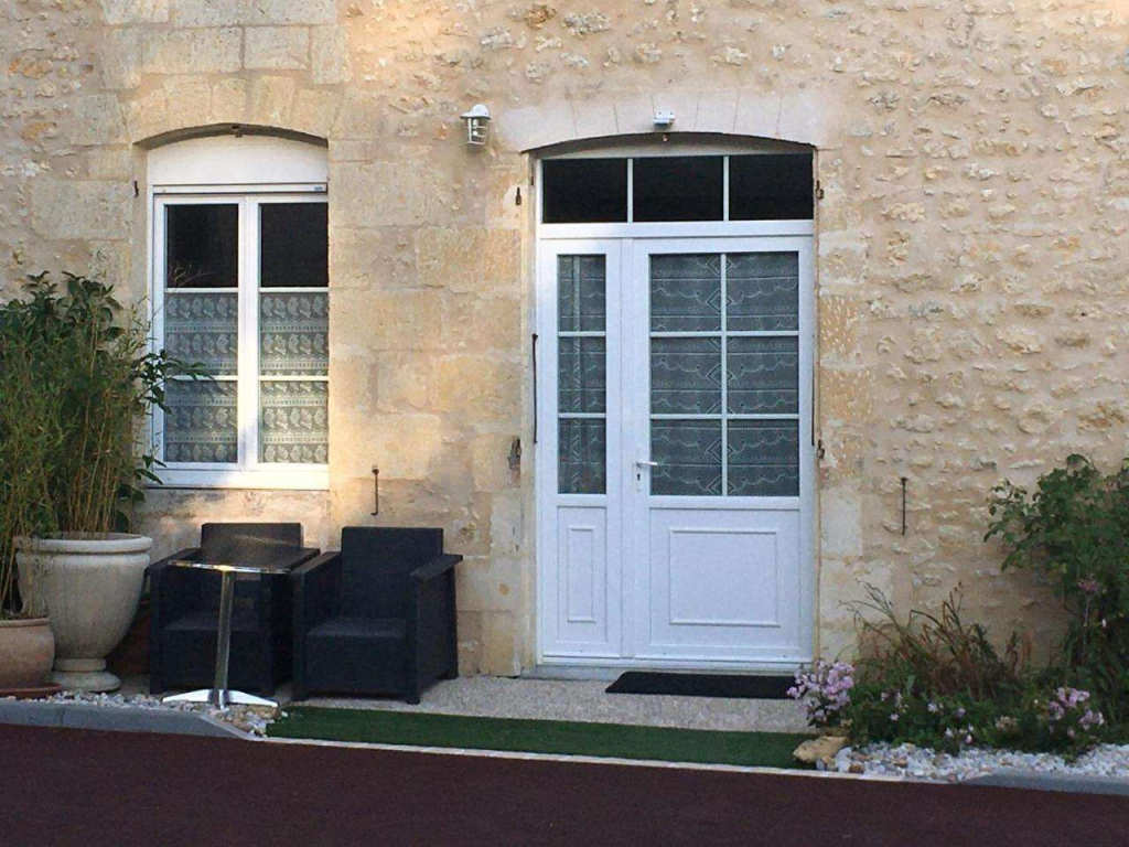 Jardin darcy - chambres dhôtes avec piscine et SPA